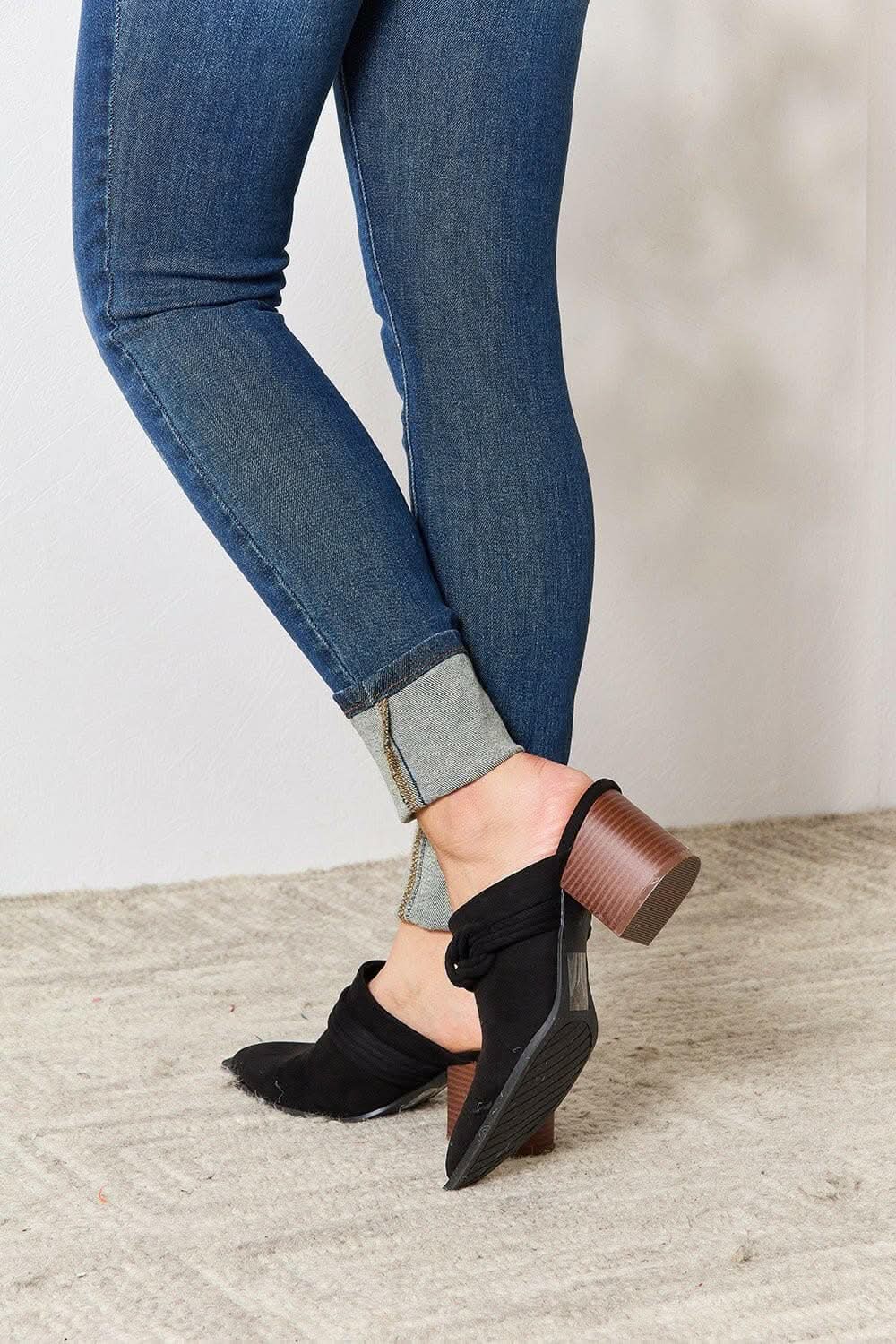Sophisticated braided mid-heel mules - Love Salve
